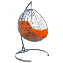 Подвесное кресло M-GROUP круглыйс ротангом серое, оранжевая подушка